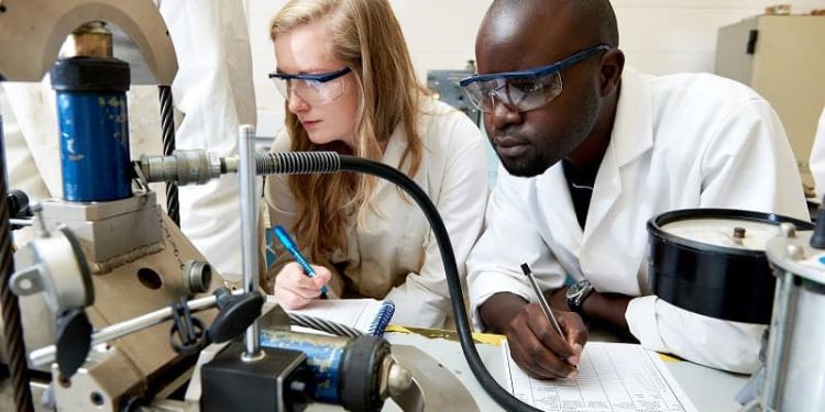 Researchers in the Engineering geology laboratory