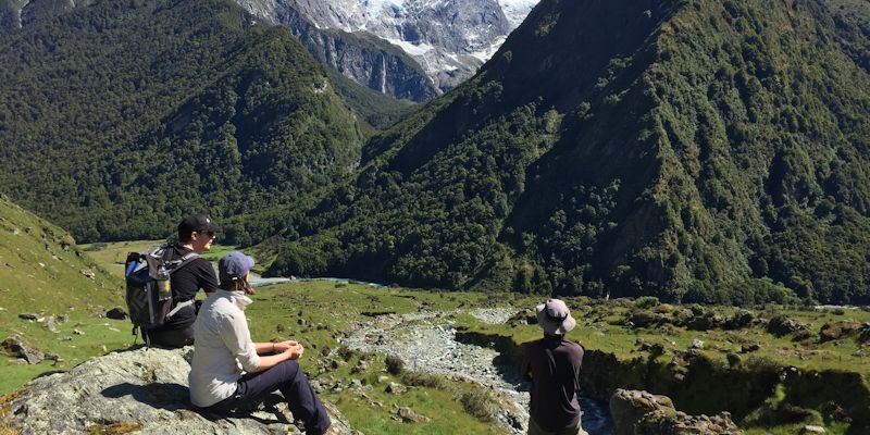 Students on New Zealand field trip