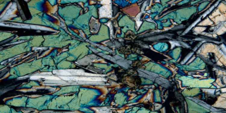 New basalt type discovered beneath the ocean