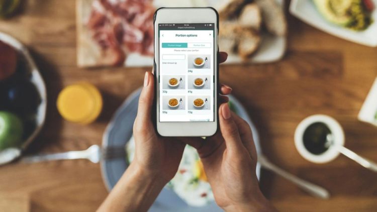 This theme explores the use of big and geospatial data to understand population-level food and lifestyle behaviours. In partnership with the food industry, we develop digital tools, such as apps and websites, for dietary assessment and management, with a 