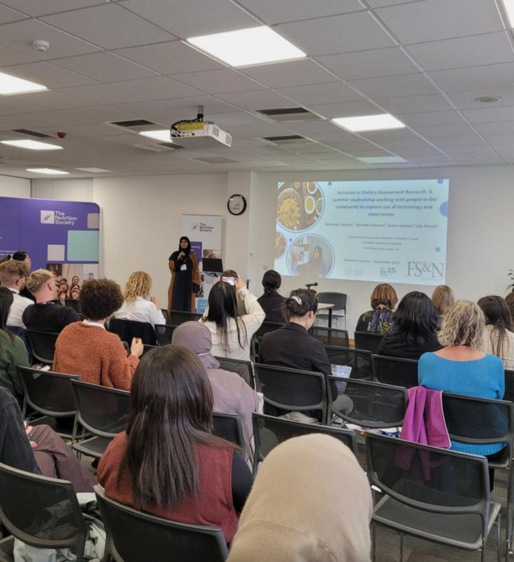 Image of Rahimah Kaleem (University of Leeds BSc Nutrition Student) presenting findings from the project at The Nutritin Society Conference Nutrition Futures (September 2025)