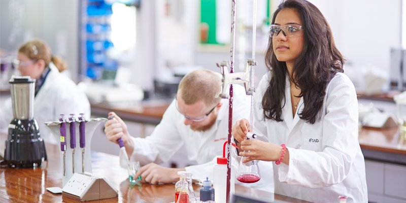 Students in the lab.